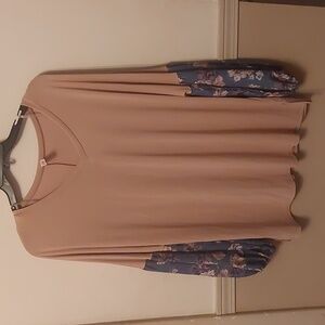 Kendra's Beige Floral Long-sleeved Shirt Sz XL